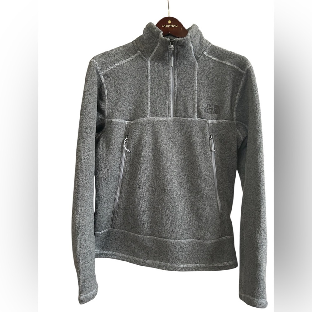 The North Face Gray Gordon Lyons Quarter Zip Fleece Pullover Soft Cozy Outdoor S